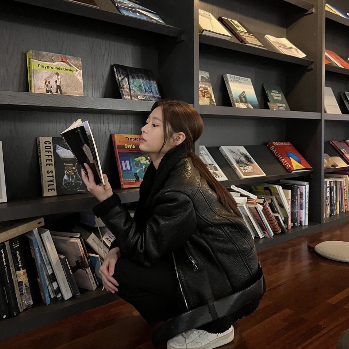 study image with buddy by tamarcus-brown-Unsplash.com